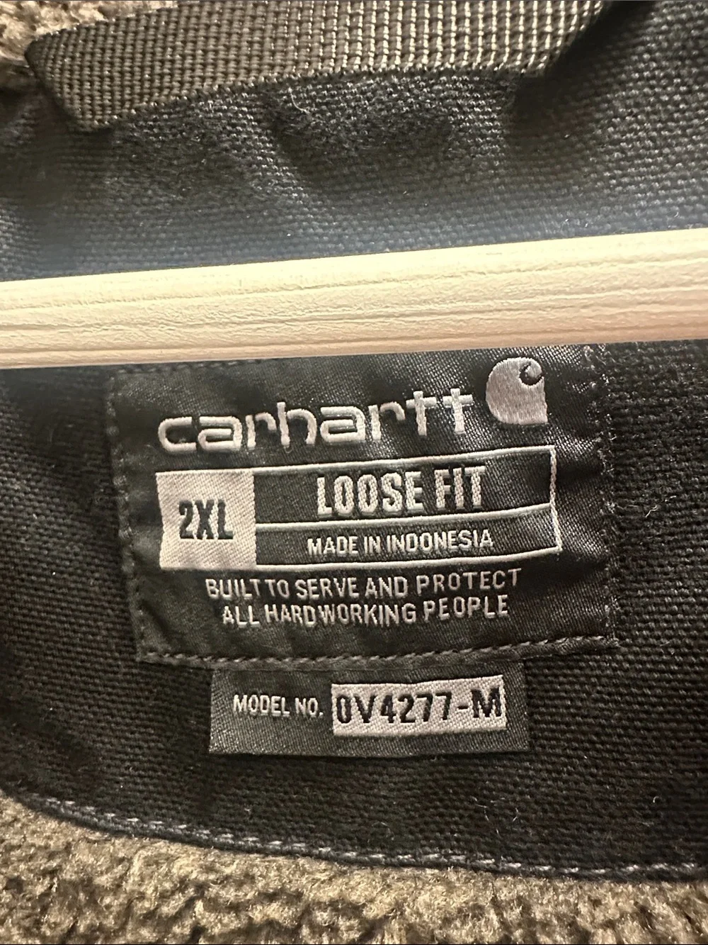 Carhartt Men’s Black Sherpa Collar Utility Vest